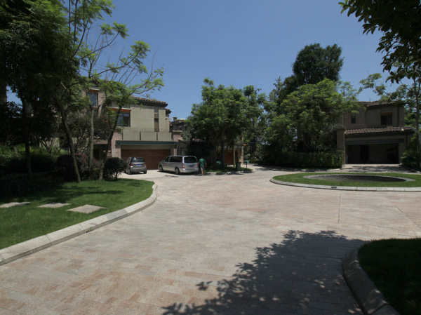 麓山国际黑鹰山庄