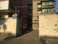 长虹大道中段50号院