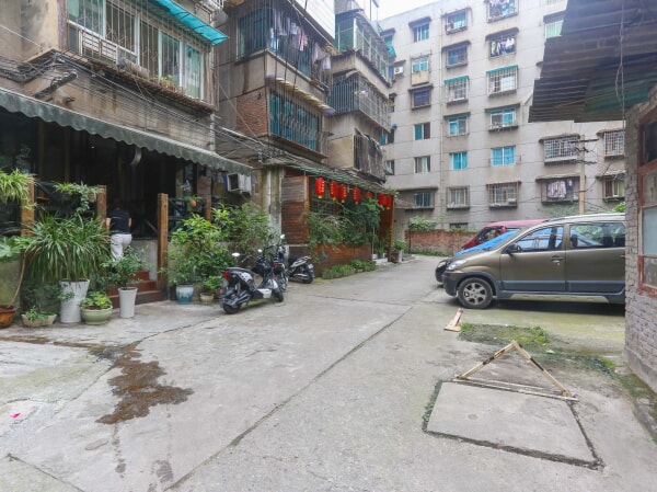 宝山南路165号院