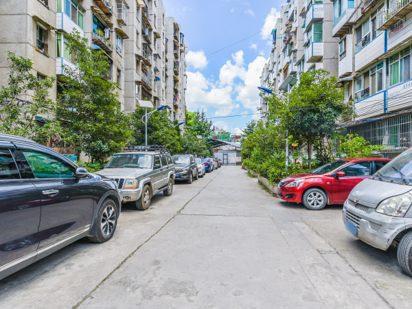 105地质大队小区