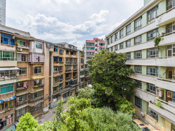 贵乌中路17号院